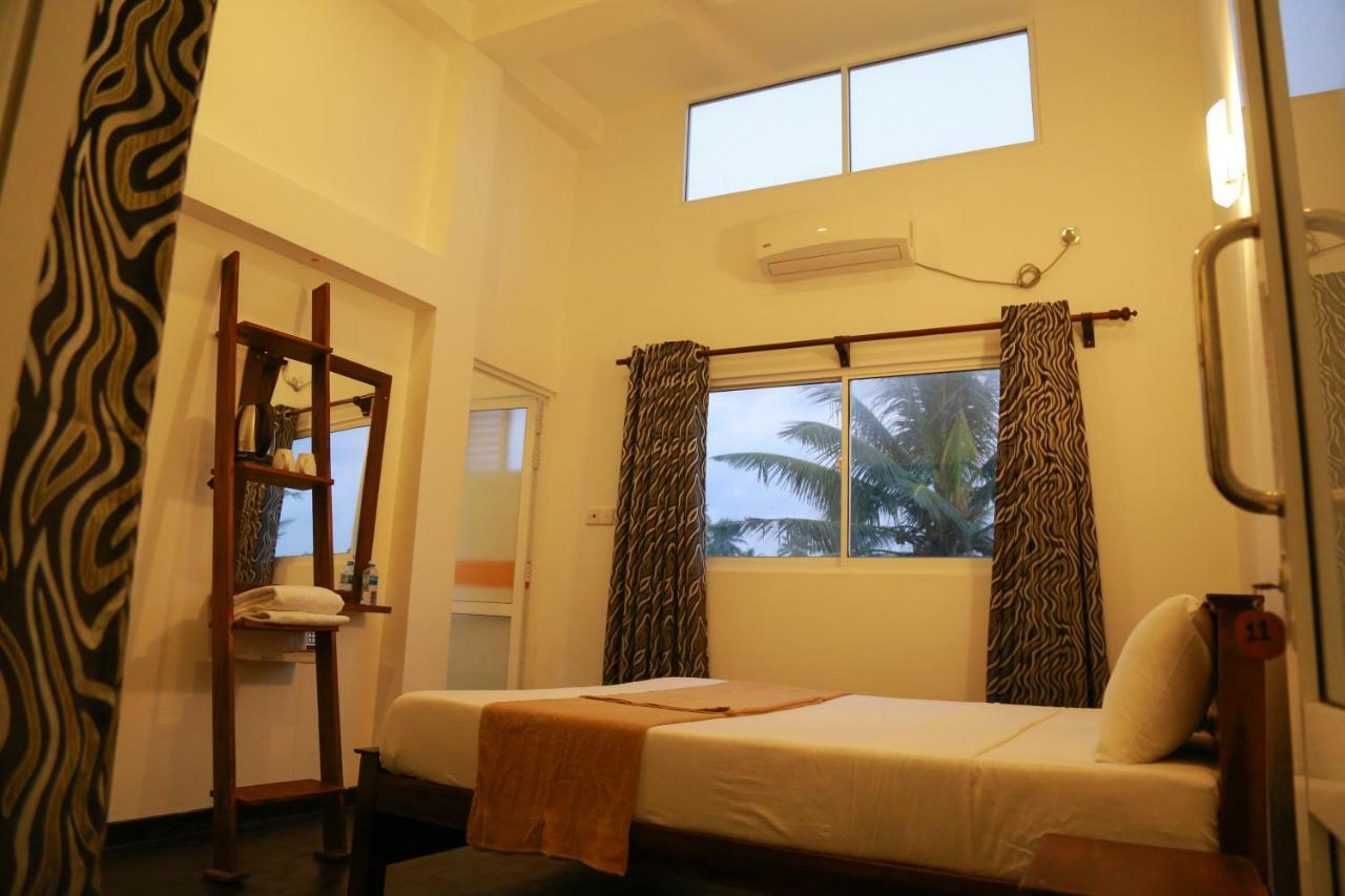 Hikka Ocean Resort Hikkaduwa Εξωτερικό φωτογραφία