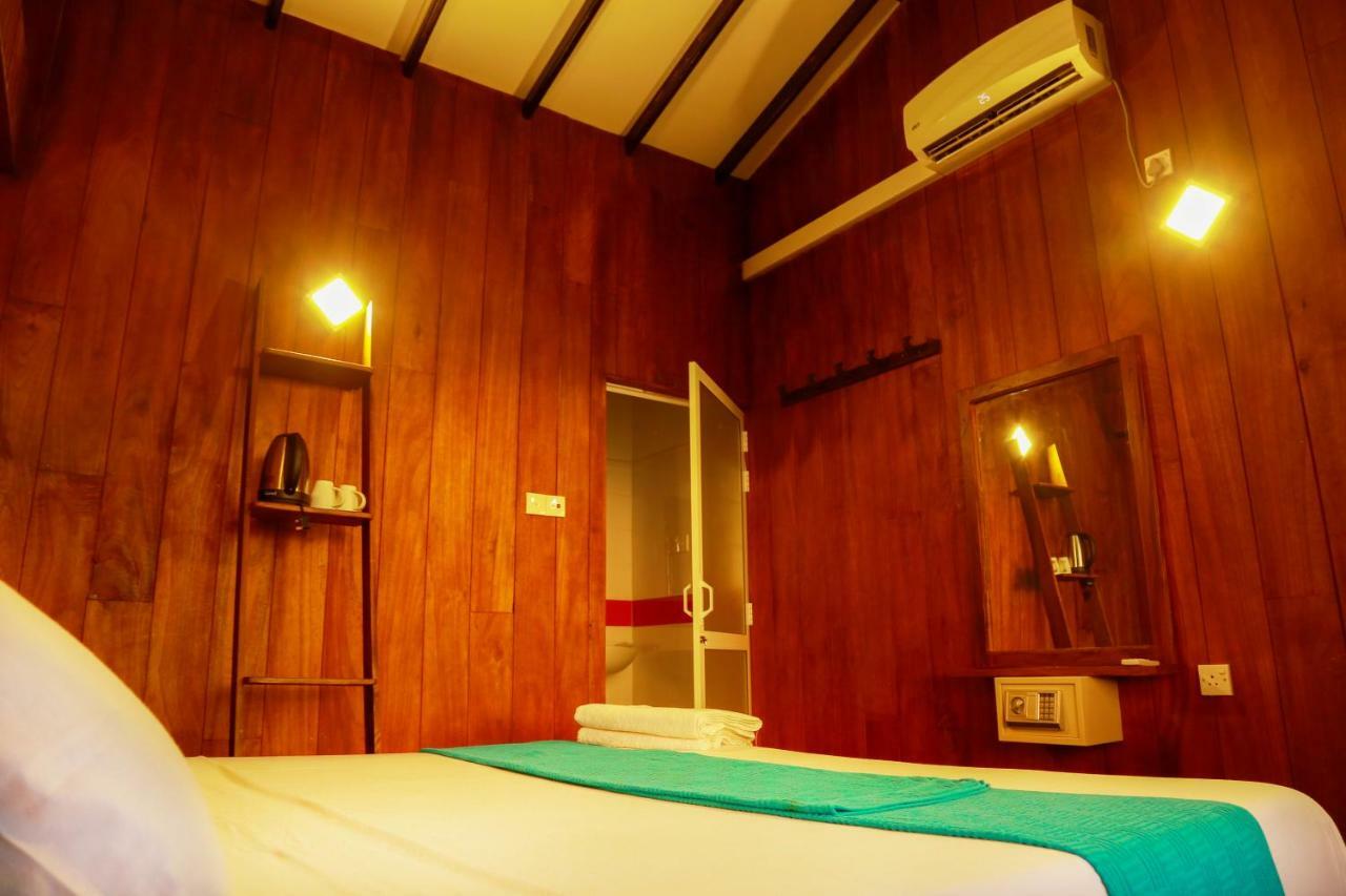 Hikka Ocean Resort Hikkaduwa Εξωτερικό φωτογραφία